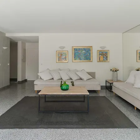 Apartment Luxury Haven With Pool, Tennis And Large Garden Deauville