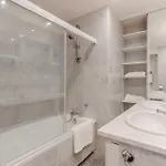 Luxury Haven With Pool, Tennis And Large Garden 公寓