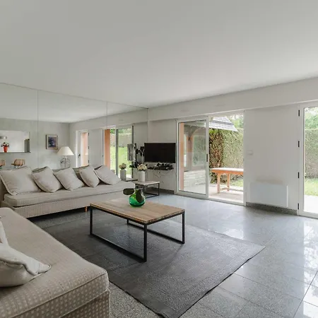 Luxury Haven With Pool, Tennis And Large Garden Διαμέρισμα Ντοβίλ